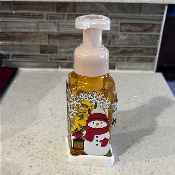 Bath and Body Works Hand Soap Holder - Picture 5 of 6